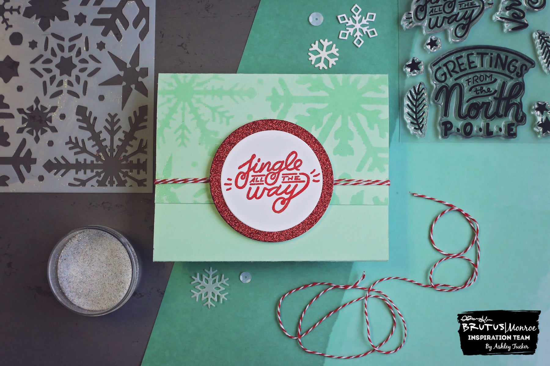 Easy Pop-Up Gift Card Holder | A Christmas Card with Ashley Tucker