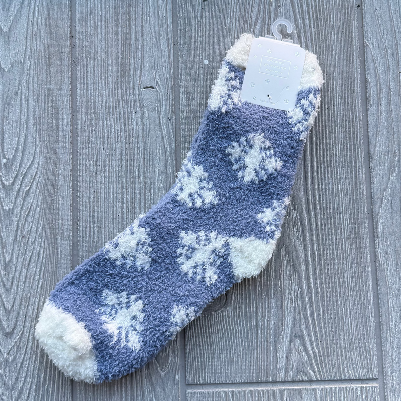 Cozy SnowFlake Design Winter Socks